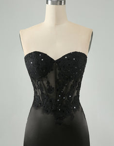 Sparkly Black Bodycon Sweetheart Corset Homecoming Dress with Appliques