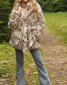 Leopard Print Lapel Keep Warm Plush Fluffy Medium Women Winter Coat with Belt