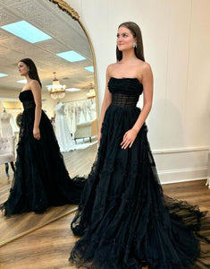 Black A-Line Strapless Tulle Long Prom Dress