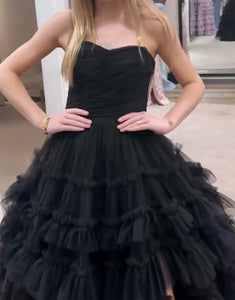 Black Sweetheart A-Line Tulle Tiered Prom Dress with Floor Length