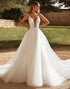 Charming Ivory A Line Tulle Wedding Dress with Lace Appliques
