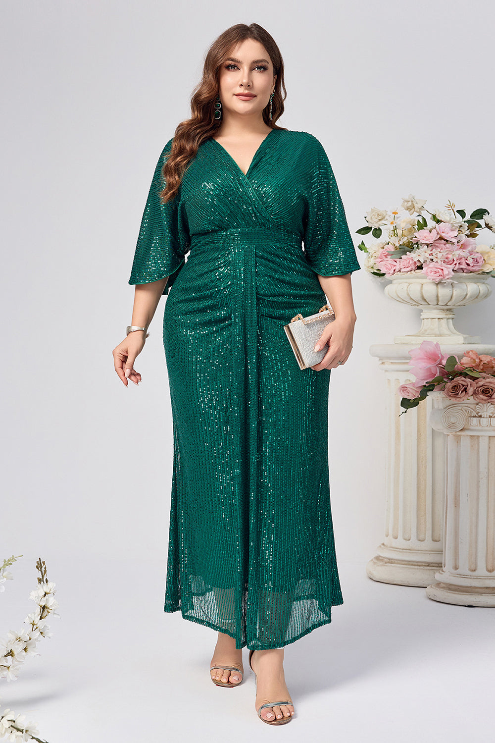 Dressself Women Plus Size Mother Of The Bride Dress Sparkly Green Sheath V Neck Wedding Guest Dress with Sequins Dressself Women Plus Size Mother Of The Bride Dress Sparkly Green Sheath V Neck Wedding Guest Dress with Sequins