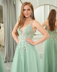 Green A Line Tulle Long Prom Dress With Appliques