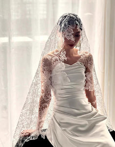 Ivory One-tier Lace Simple Wedding Veil