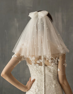 Ivory Tulle Pearl Short Wedding Veil With Bowknot