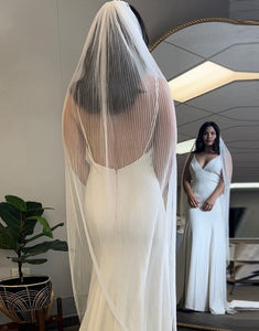 Ivory Elegant Tulle Long Wedding Veil