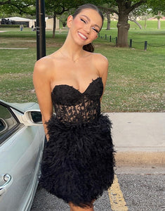 Black Sweetheart Sheath Corset Homecoming Dress With Feathers