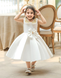 White A Line Round Neck Flower Girl Dress with Bow