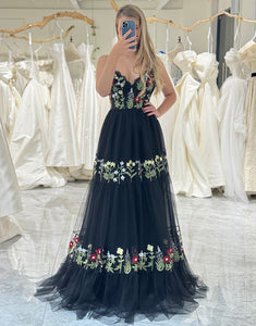 Black A-Line Long Tulle Prom Dress With Embroidery