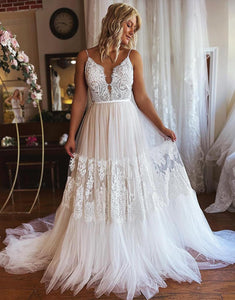 Ivory Boho A-Line Tulle Wedding Dress with Lace
