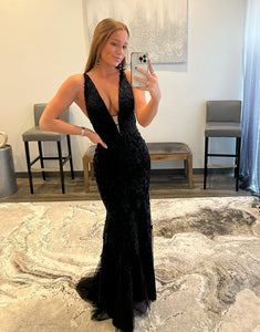Deep V-neck Mermaid Black Prom Dress