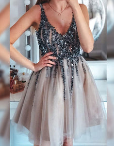 A-Line Pleating Glitter Short Prom Dress Party Dress With Appliques